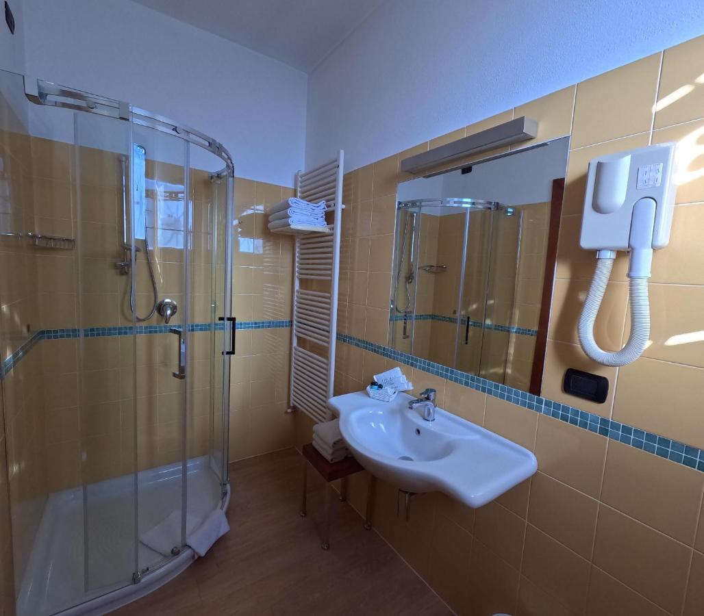 Hotel Air Bag Лоди Екстериор снимка