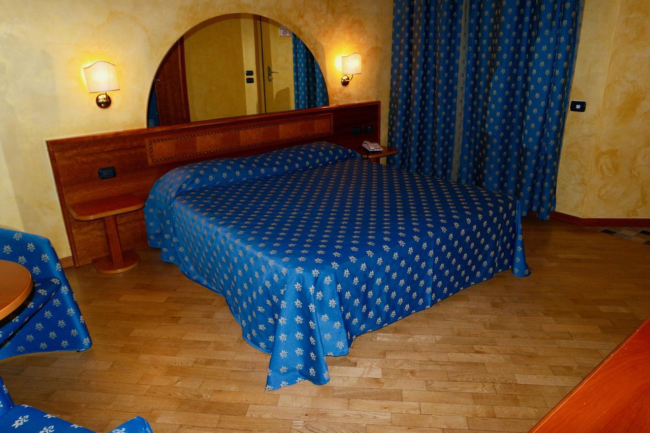 Hotel Air Bag Лоди Екстериор снимка