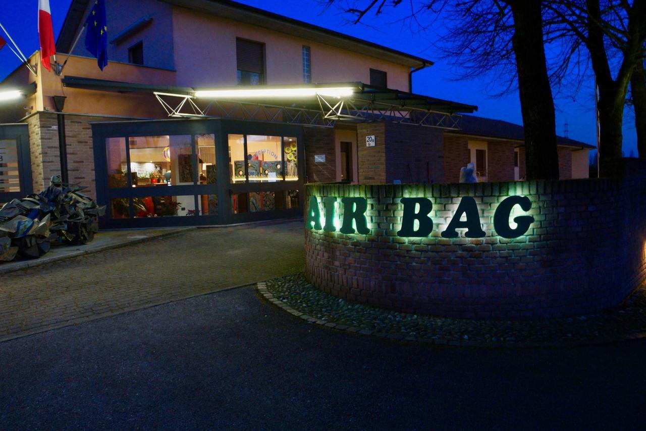 Hotel Air Bag Лоди Екстериор снимка